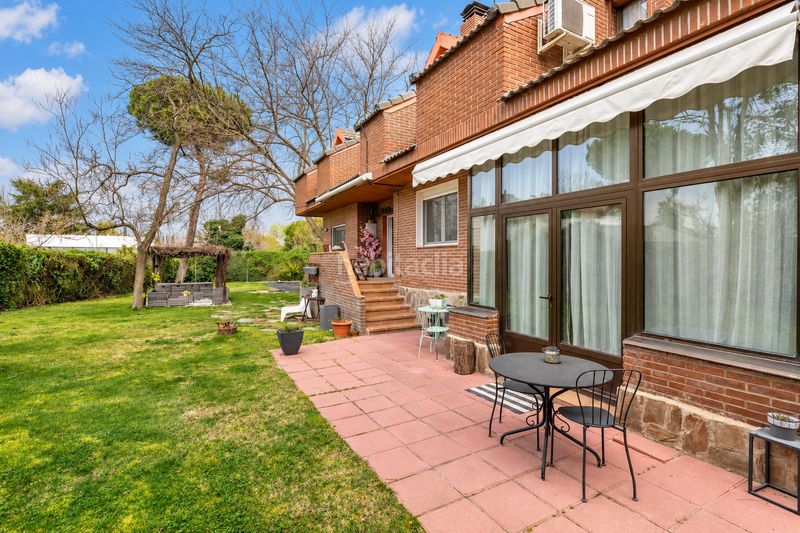 Foto 6ca21c0f-2367-4e58-a799-2f7489e248a3. House with heating pool in Las Lomas Boadilla del Monte