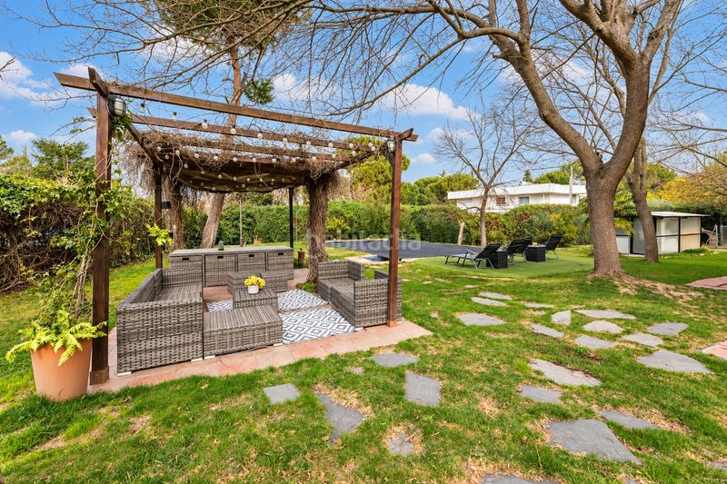 Foto da83fa37-ec6b-425c-ab29-31679f664b7f. House with heating pool in Las Lomas Boadilla del Monte