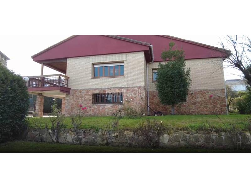 Foto 6a9c12be-ec1f-4284-ad06-bc67b15abe41. Chalet with heating parking pool in Molar (El)