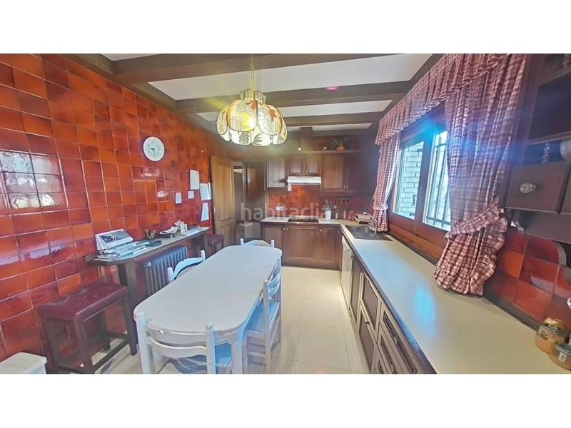 Foto ea34489d-773f-4b57-ab20-d694eb3ce86a. Chalet with heating parking pool in Molar (El)