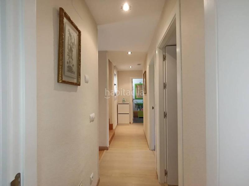 Foto 0189e8af-b0a7-40c6-b7ef-439a0c793506. Semi detached house with heating parking in Molar (El)