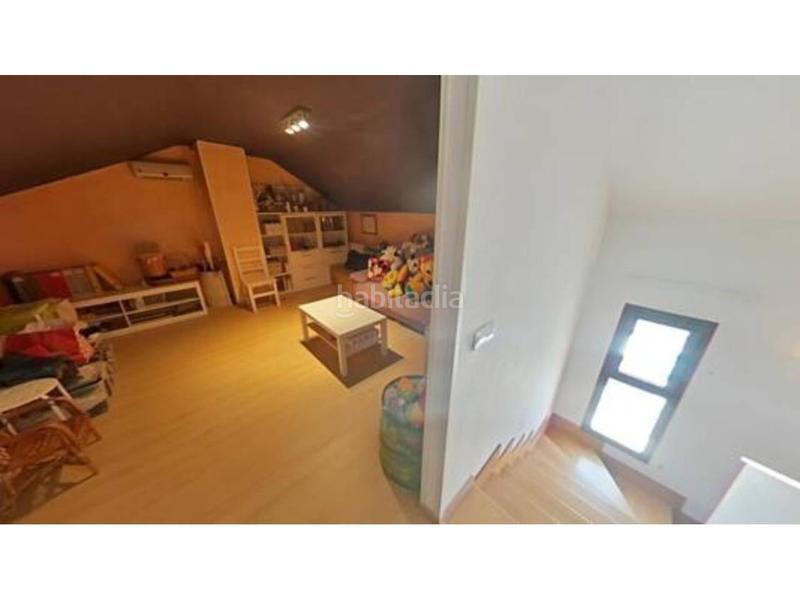 Foto 0a68382e-135e-43d1-95fa-37097f96ae38. Semi detached house with heating parking in Molar (El)