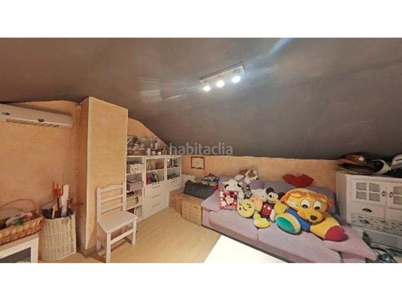 Foto 0a696dd0-dce2-4fb5-8a49-1f9d9f2c2724. Semi detached house with heating parking in Molar (El)