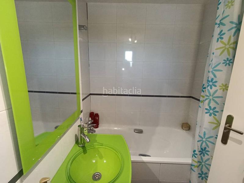 Foto 0f2507a1-5f74-4795-ab11-5de4a8bd3f54. Semi detached house with heating parking in Molar (El)