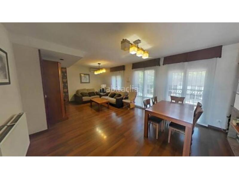 Foto 134d31b5-7fb5-4a84-a2e1-113d3ebe6656. Semi detached house with heating parking in Molar (El)