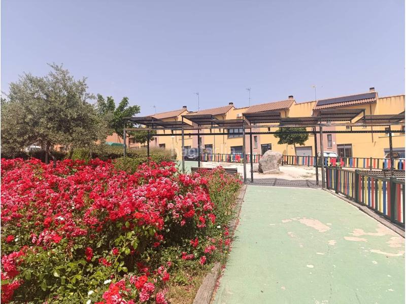 Foto 5e30bf2d-727a-4159-87d8-b50a062acec0. Semi detached house with heating parking in Molar (El)