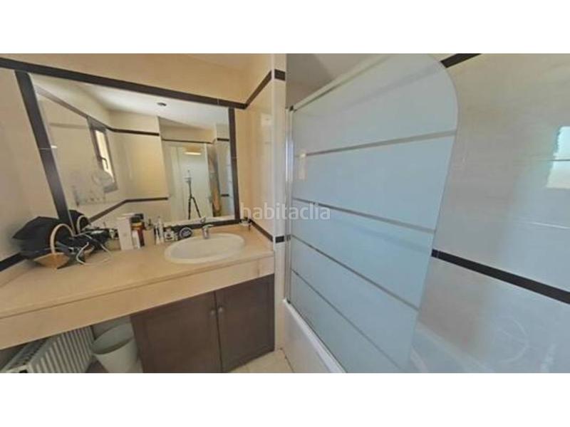 Foto 79d50bea-cad0-41c5-9fc0-c2e74606853c. Semi detached house with heating parking in Molar (El)