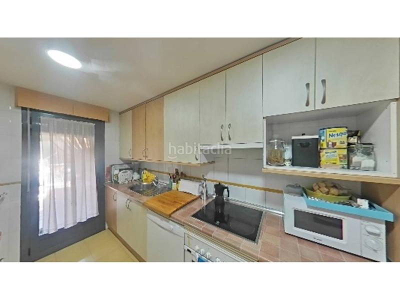 Foto 7dd7a83c-2e4f-4923-b255-41a5999ee0b0. Semi detached house with heating parking in Molar (El)