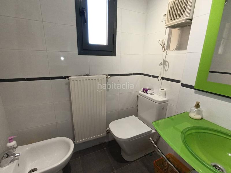 Foto 94144acf-f3e7-4a5f-8e76-552d3f5a2406. Semi detached house with heating parking in Molar (El)