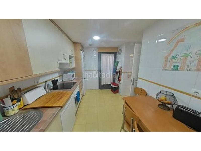 Foto 9b870d3d-9991-4a1c-b51d-4d168e007cbd. Semi detached house with heating parking in Molar (El)