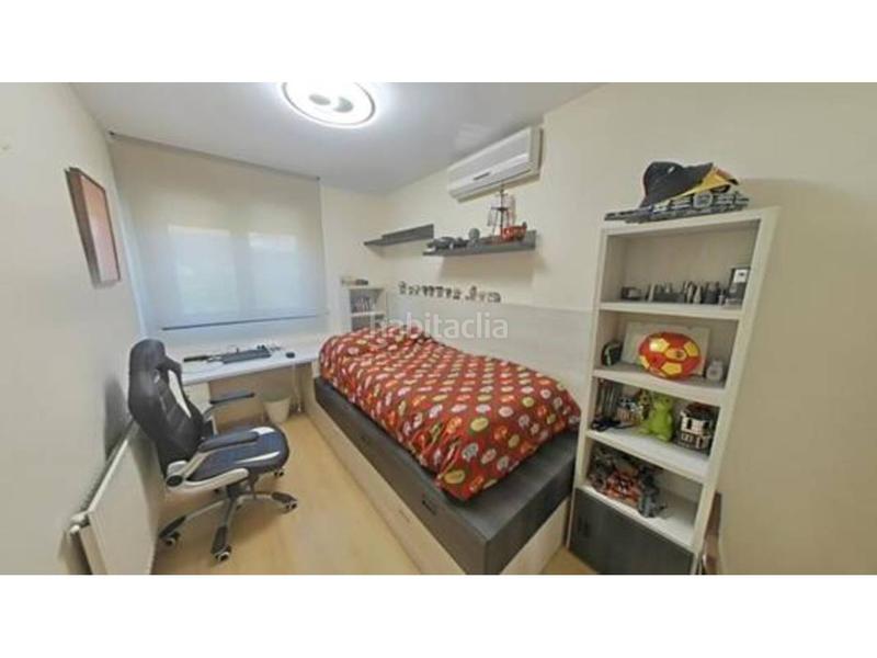 Foto bd9c09ec-a6f7-42e1-a1c4-caf5e612b25b. Semi detached house with heating parking in Molar (El)