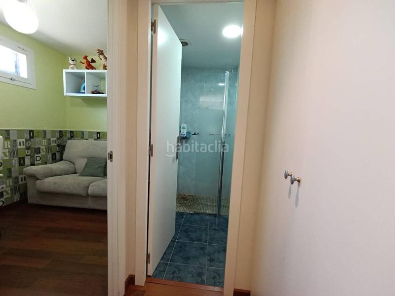 Foto e9e1e6e0-35f4-4170-9faa-7fabf855fd5a. Semi detached house with heating parking in Molar (El)