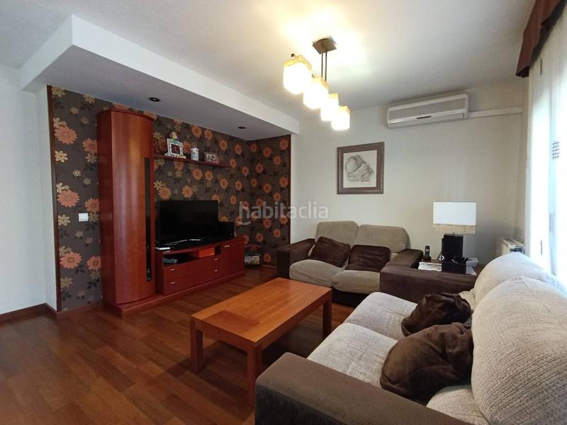 Foto eef854e1-b460-4d75-b35e-27f47c0c171e. Semi detached house with heating parking in Molar (El)