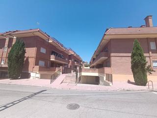 Pis a Torrelaguna. Piso en venta en torrelaguna
