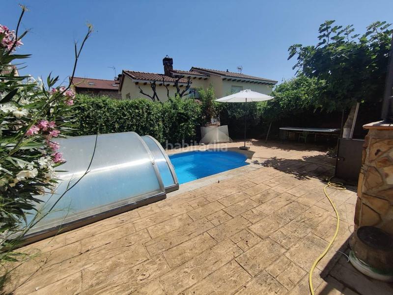 Foto 04bf9124-77f5-468c-b8ee-f9e7e62d6ab9. Xalet amb calefacció aparcament piscina a Redueña