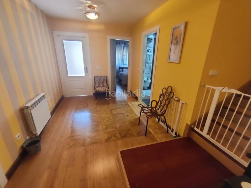 Foto 3aa5cafb-2d6d-4b56-9a3e-43efc1043a46. Xalet amb calefacció aparcament piscina a Redueña