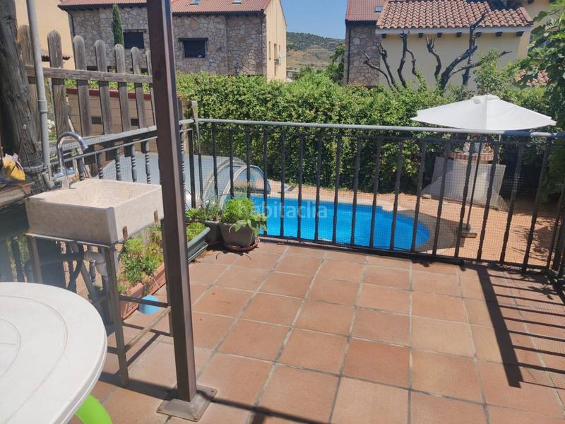 Foto 592ae147-d95e-451c-b53a-a6e662f245fb. Xalet amb calefacció aparcament piscina a Redueña