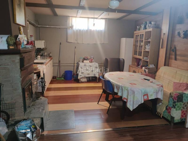 Foto 7d10bf93-f24c-45ed-8bfd-175e4eb3dd26. Xalet amb calefacció aparcament piscina a Redueña