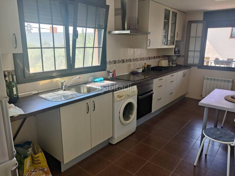 Foto d05cb9a7-aa41-4aac-a911-c586e28790de. Xalet amb calefacció aparcament piscina a Redueña