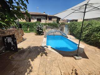Chalet en Reduea. Chalet independiente  en reduea