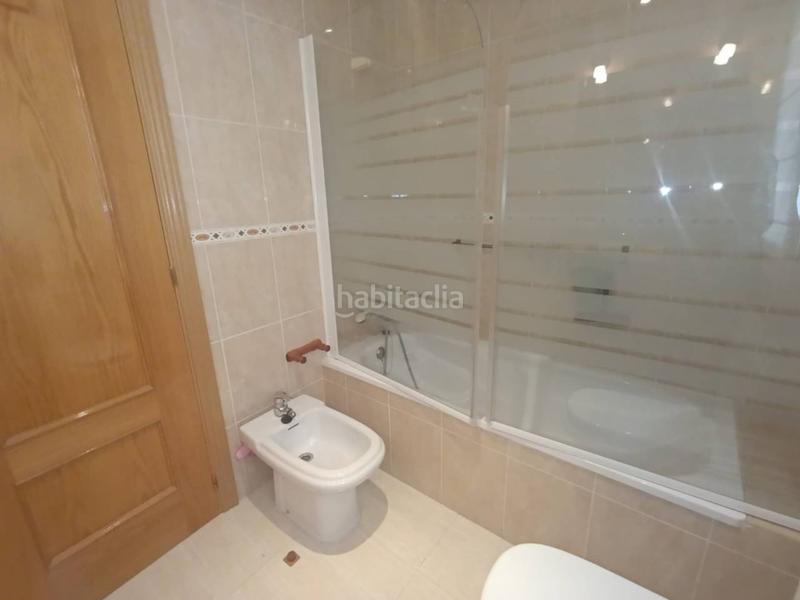 Foto 95a92170-4444-40be-bd6d-2f413f768c44. Location maison jumelée avec chauffage parking piscine dans Molar (El)