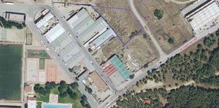 Industrial plot in Calle ave 3. Parcela industrial en venta en el molar