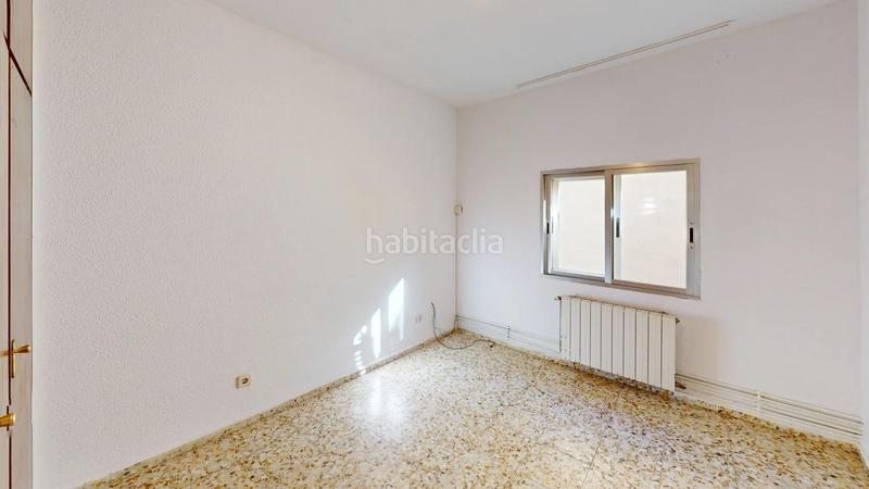 Foto 141a3cb6-a570-4341-a9fc-a16e902d1c91. Chalet avec parking dans Cabrera (La)