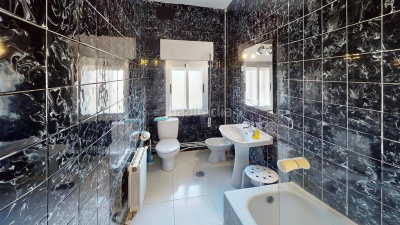 Foto e72ec02a-8f20-4dff-a8c1-5a830d6c72fe. Chalet avec parking dans Cabrera (La)