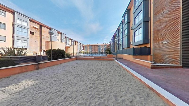 Foto 51898f68-fe9f-4f4d-9260-3a9fe0158f77. Pis a calle calle regimiento asturias 2 a Molar (El)