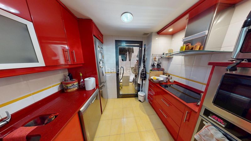 Foto 7b60c386-217f-4ed1-9bc9-34258db5206c. Pis a calle calle regimiento asturias 2 a Molar (El)