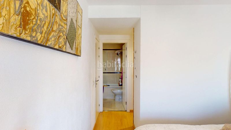 Foto c8450a39-4677-4fb9-a20f-dbd2f68c1197. Pis a calle calle regimiento asturias 2 a Molar (El)