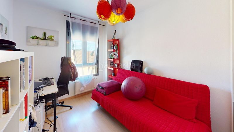 Foto d15f71f6-c50e-45bd-a30e-9eba19d6087b. Pis a calle calle regimiento asturias 2 a Molar (El)