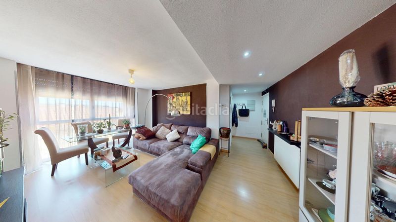 Foto d40127d1-7285-4e14-b070-33f2af16051c. Pis a calle calle regimiento asturias 2 a Molar (El)