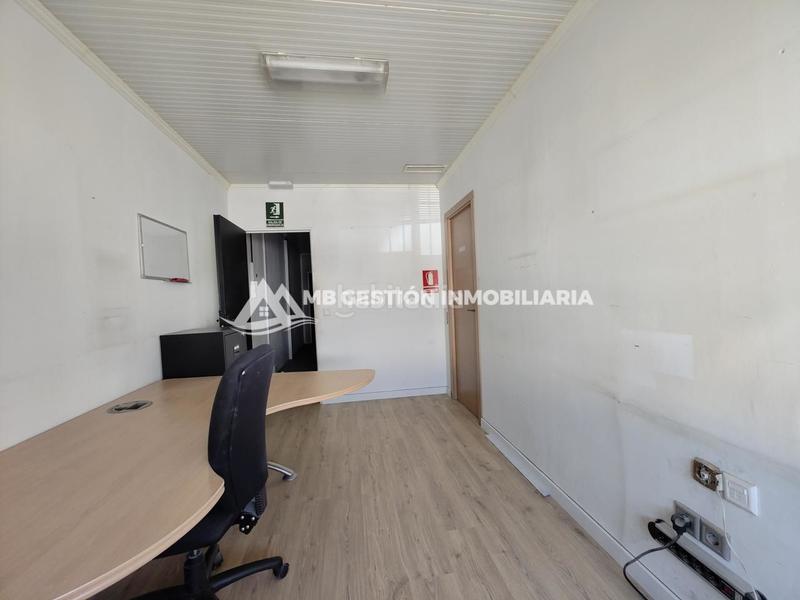 Foto 1c49977c-82d8-4983-8aca-9ba6d905fd87. Bâtiment à usage industriel dans Numancia de la Sagra