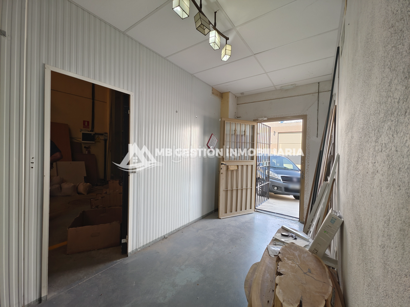 Foto 5409d094-7eab-43cc-bc5a-36e2229725c7. Bâtiment à usage industriel dans Numancia de la Sagra