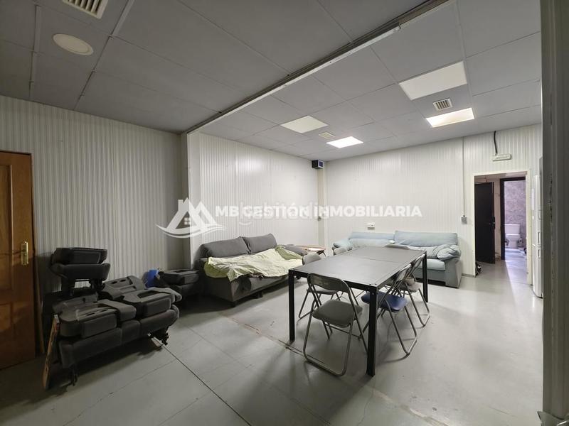 Foto a54611bb-e90a-417c-90f5-98dad33a316c. Bâtiment à usage industriel dans Numancia de la Sagra