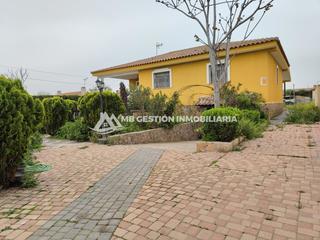 Casa  Pino. Mb gestión inmobiliaria vende estupenda vivienda independiente e