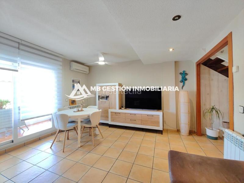 Foto f8701b7b-6c38-4b19-b348-d9d0d214427a. Duplex avec chauffage dans La Serna Fuenlabrada