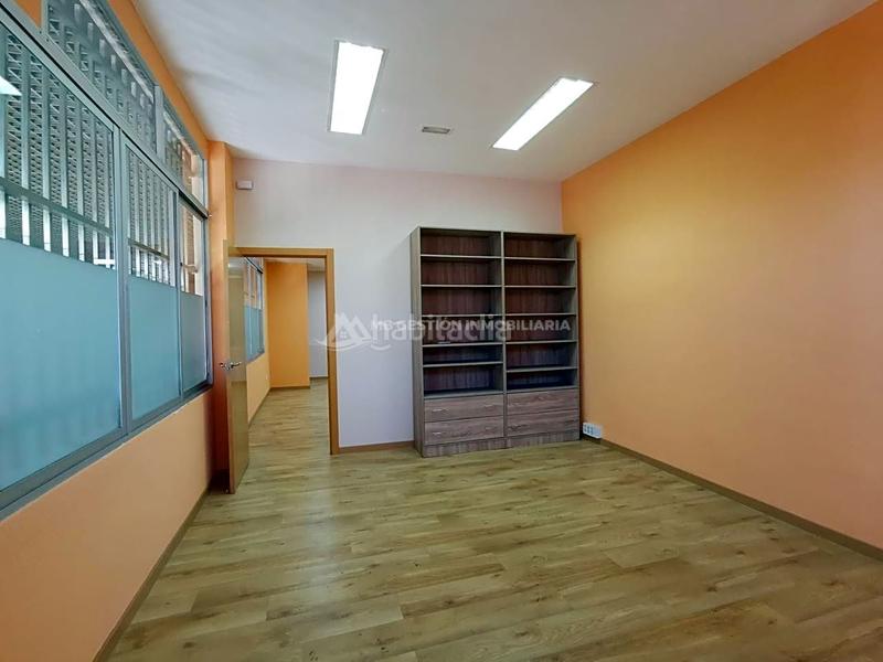 Foto 4d05764f-f40b-42ad-83e4-112e9859da9e. Lloguer local comercial a Fuenlabrada ii-el molino Fuenlabrada