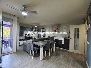 Appartement à Loranca. Estupenda vivienda reformada con piscina y trastero en loranca,