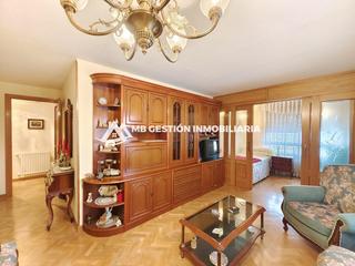 Pis en Centro. Mb gestion inmobiliaria te ofrece vivienda en urb. privada con p