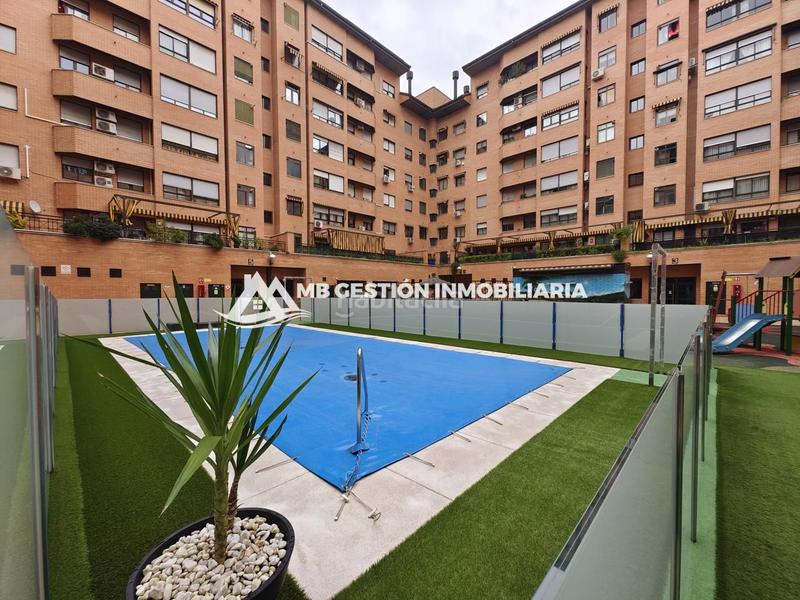 Foto 78c48d2c-d29e-416a-8e38-3859236fbe5e. Pis amb calefacció aparcament piscina a Centro Fuenlabrada