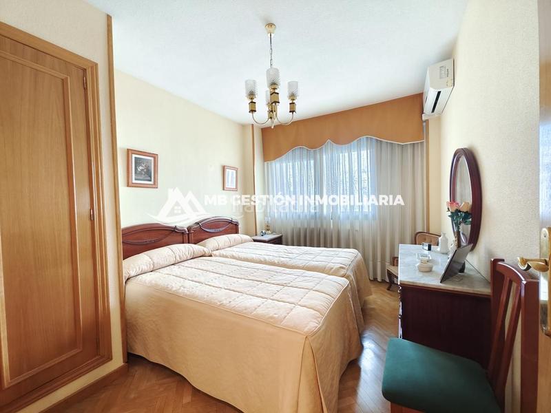 Foto d2223ec3-f689-490c-ab81-936367c8ce4a. Pis amb calefacció aparcament piscina a Centro Fuenlabrada