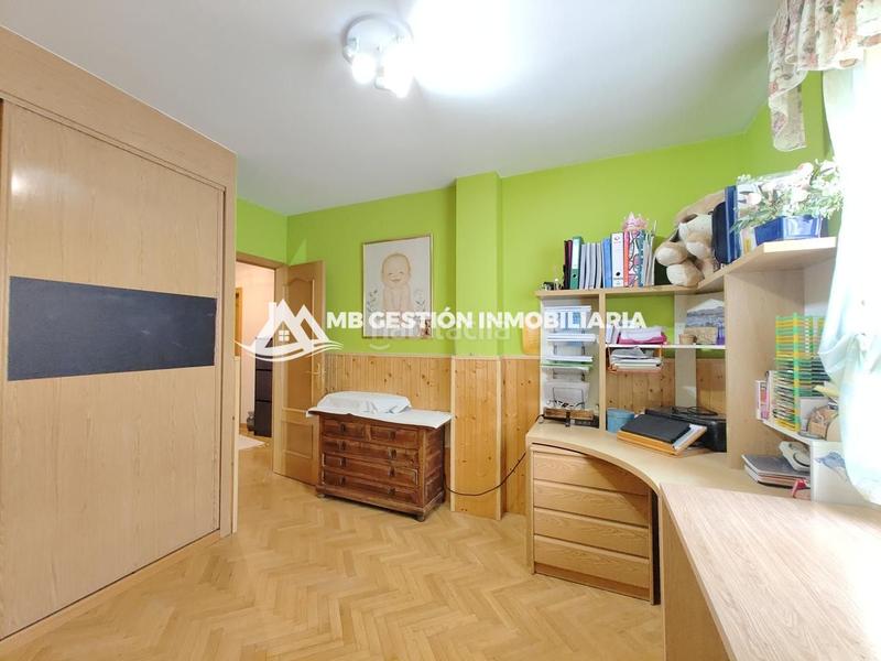 Foto 8e69e483-7849-43a9-aa93-4457f265a629. Semi detached house with heating in El Arroyo-La Fuente Fuenlabrada