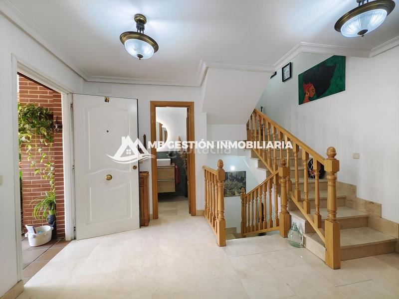 Foto 9f06e178-ac4e-41d4-80ce-2d5136741122. Semi detached house with heating in El Arroyo-La Fuente Fuenlabrada