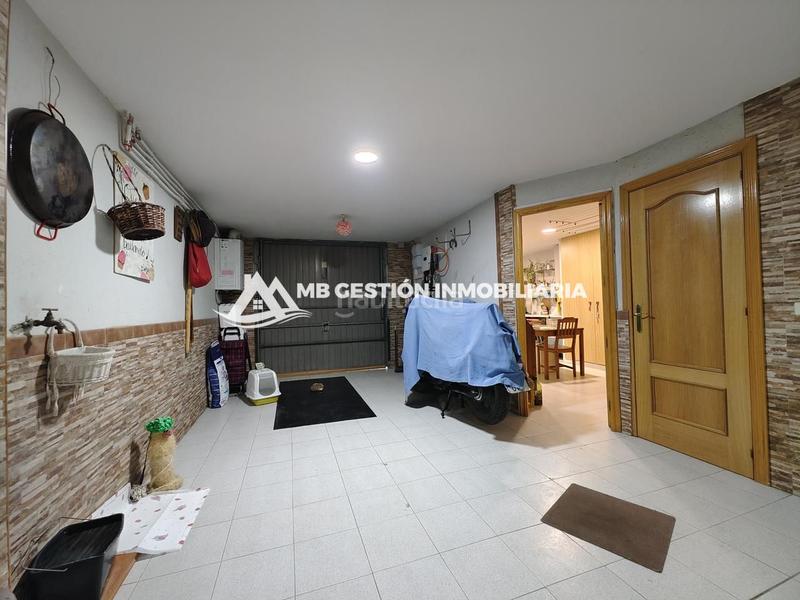 Foto a6875388-1b15-4090-ada5-0e62fc1af67c. Semi detached house with heating in El Arroyo-La Fuente Fuenlabrada