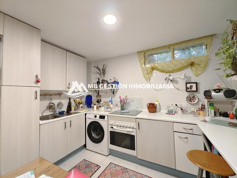 Foto b7ee73e6-3821-46c8-a4ef-61f03ca3b490. Semi detached house with heating in El Arroyo-La Fuente Fuenlabrada