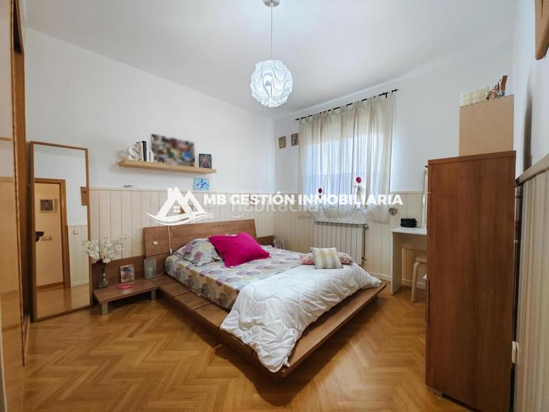 Foto d3ea6302-2486-40f3-8e72-bd095fcafdac. Semi detached house with heating in El Arroyo-La Fuente Fuenlabrada