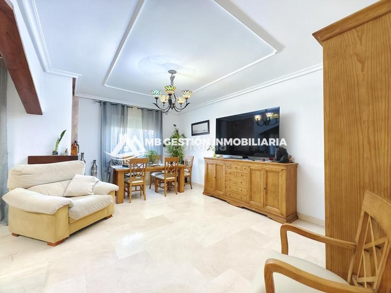 Foto dd8e7c27-d987-4218-b6ac-7967ba85005a. Semi detached house with heating in El Arroyo-La Fuente Fuenlabrada