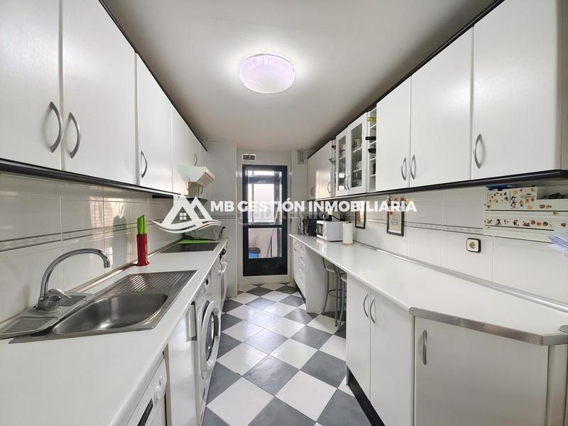 Foto e4deb3db-9eaa-424e-a327-3eeca8ee1e5b. Pis amb calefacció a La Avanzada-La Cueva Fuenlabrada